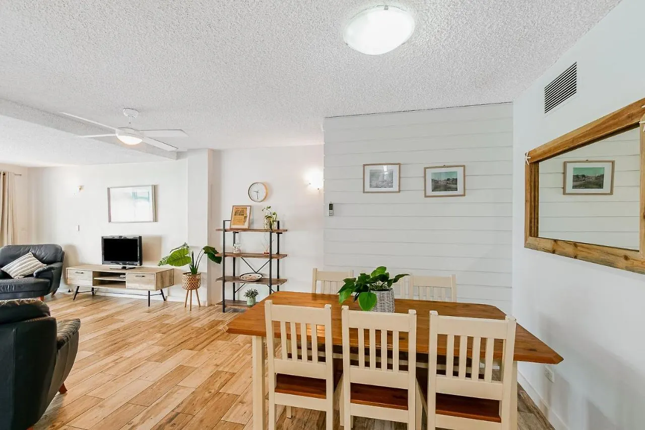 Apartment Tweed Paradise Unit 2 Coolangatta