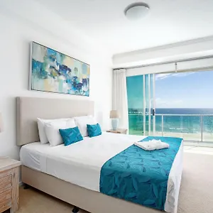 Resort Reflection On The Sea, Coolangatta